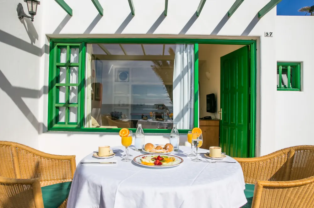 Apartamentos Livvo Las Gaviotas Puerto del Carmen  0*, Puerto del Carmen (Lanzarote) Spanje