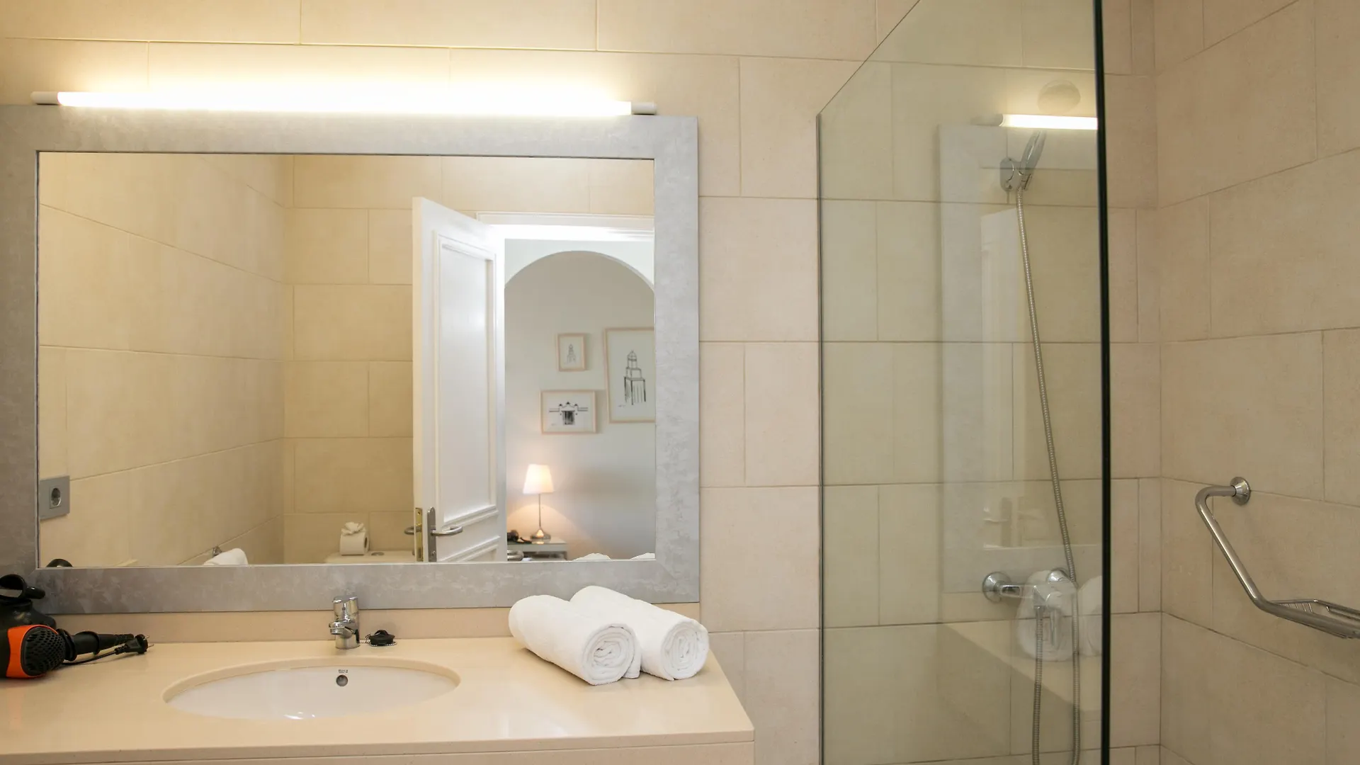 Apartamentos Livvo Las Gaviotas Puerto del Carmen  Puerto del Carmen (Lanzarote)