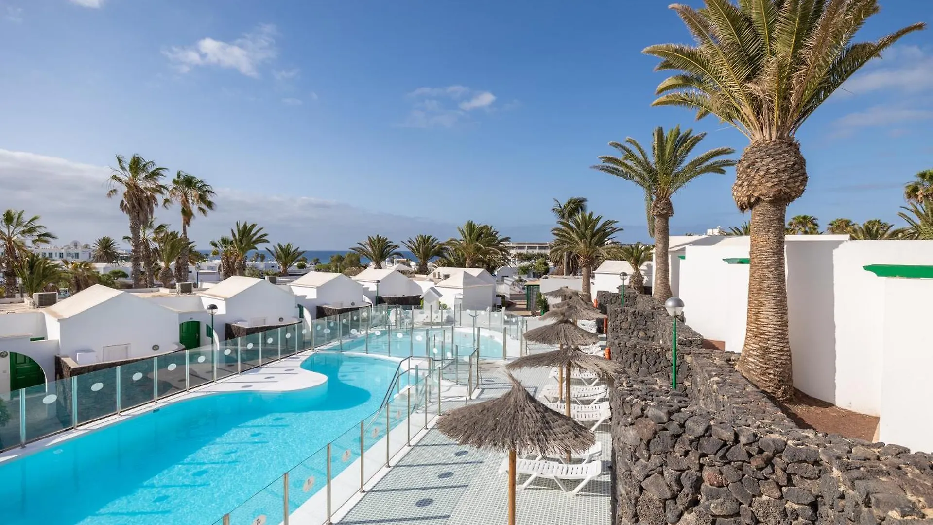 Apartamentos Livvo Las Gaviotas Puerto del Carmen  Spanje
